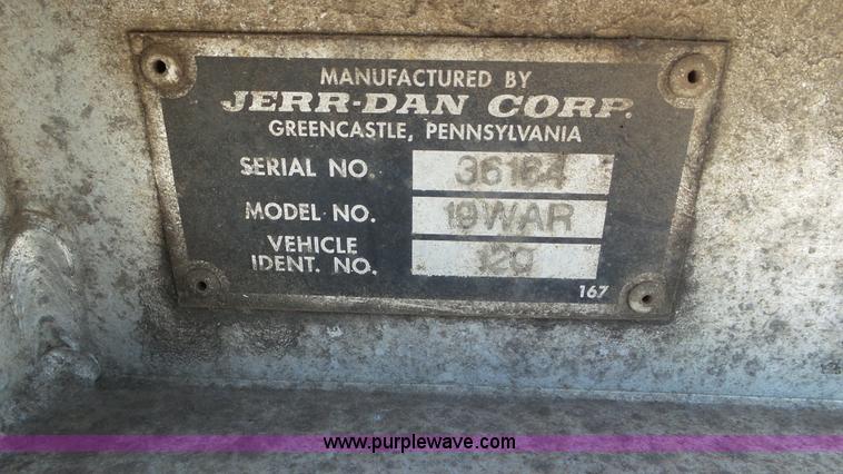 image for item K4507 1997 International 4700 rollback truck