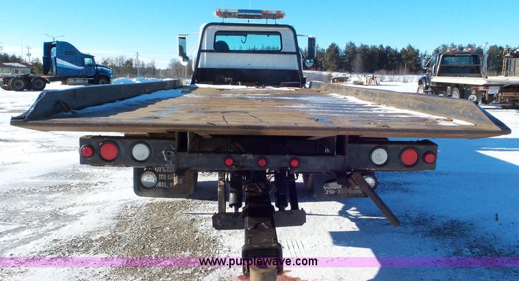 image for item K4509 2001 International 4700 rollback truck