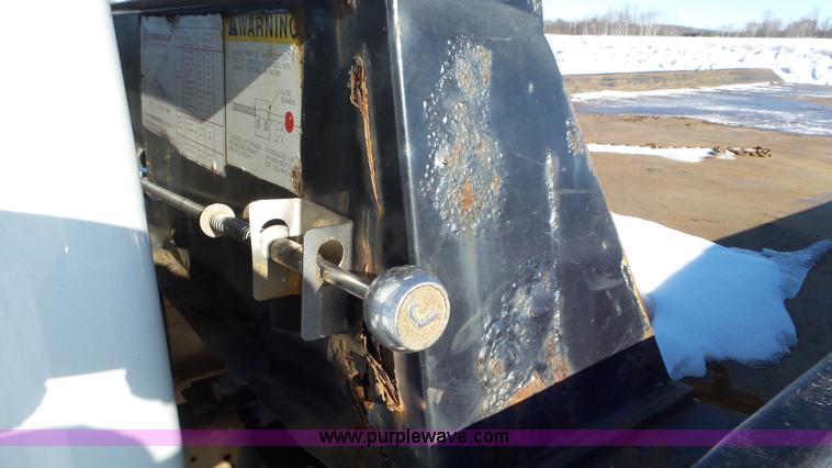 image for item K4509 2001 International 4700 rollback truck