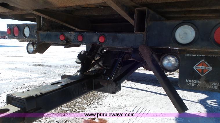 image for item K4509 2001 International 4700 rollback truck