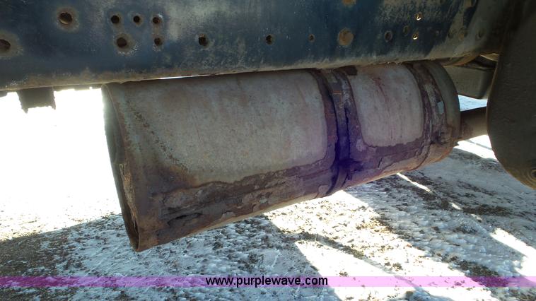 image for item K4509 2001 International 4700 rollback truck