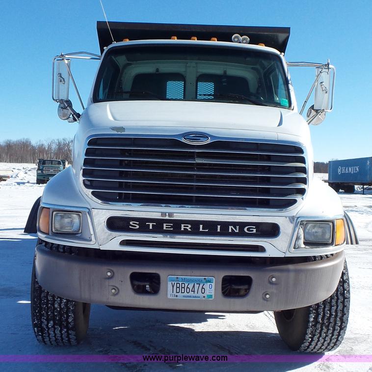 image for item K4510 2001 Sterling L9500 hook lift truck