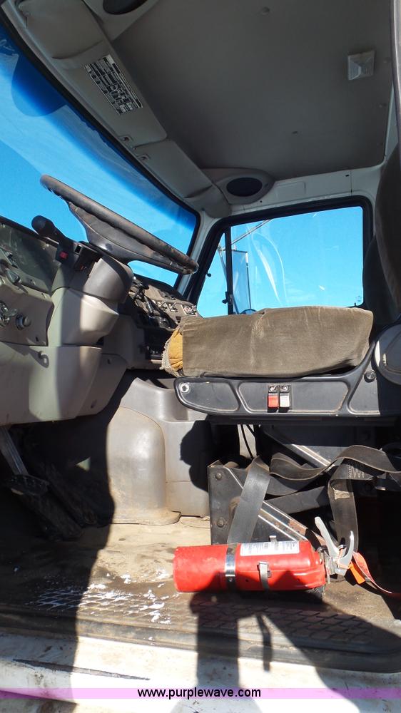 image for item K4510 2001 Sterling L9500 hook lift truck