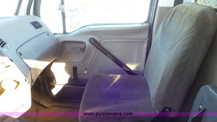 image for item K4510 2001 Sterling L9500 hook lift truck