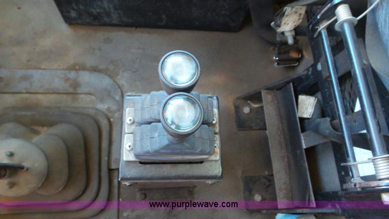 image for item K4510 2001 Sterling L9500 hook lift truck