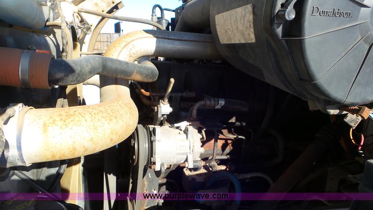 image for item K4510 2001 Sterling L9500 hook lift truck