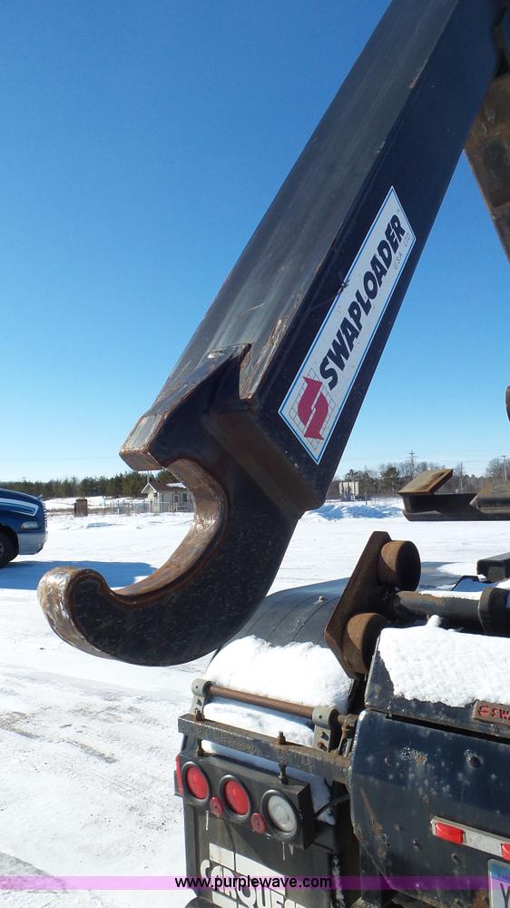 image for item K4510 2001 Sterling L9500 hook lift truck