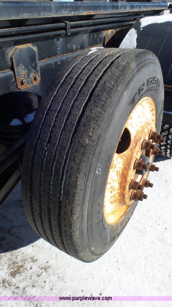 image for item K4510 2001 Sterling L9500 hook lift truck