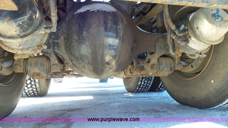 image for item K4510 2001 Sterling L9500 hook lift truck