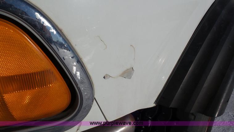 image for item K4510 2001 Sterling L9500 hook lift truck