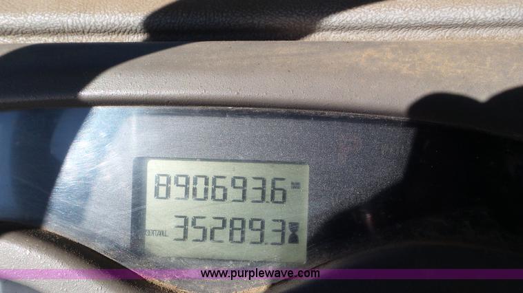 image for item K4511 2000 Mack CX613 semi truck