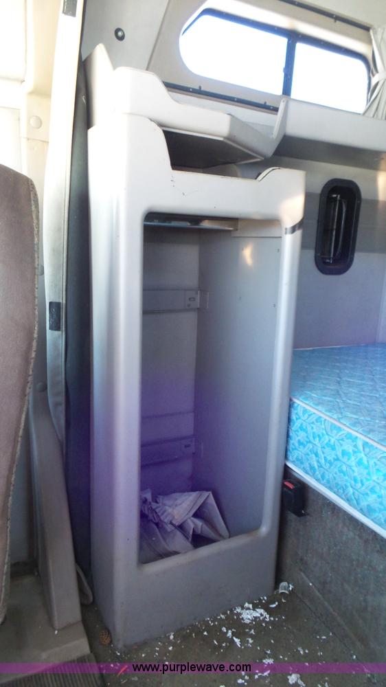 image for item K4511 2000 Mack CX613 semi truck