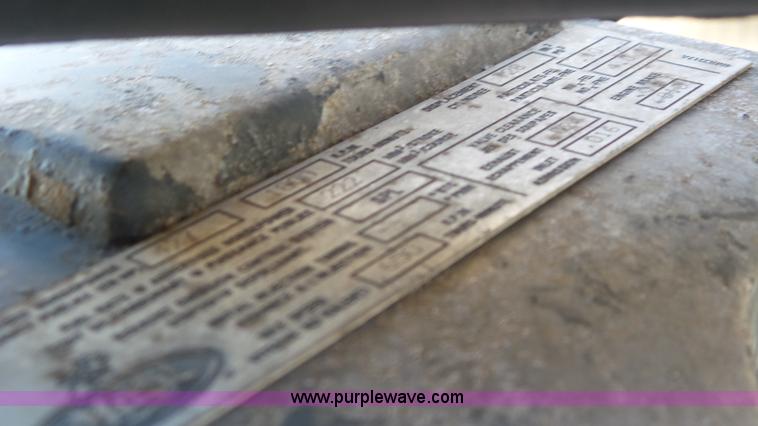 image for item K4511 2000 Mack CX613 semi truck