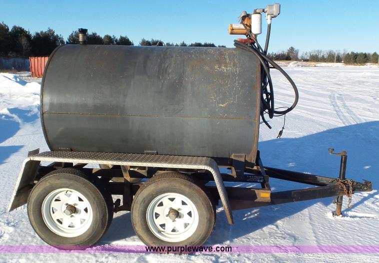 image for item K4512 2000 L&S Services TA500TK fuel trailer