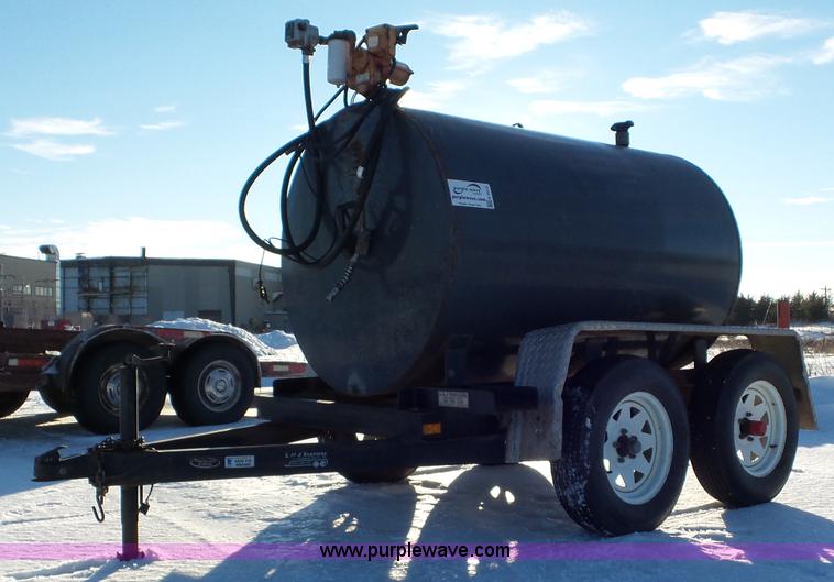 image for item K4512 2000 L&S Services TA500TK fuel trailer