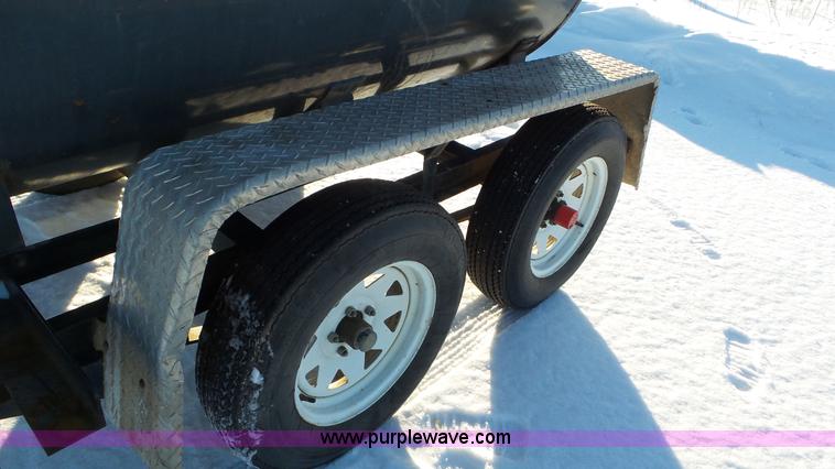 image for item K4512 2000 L&S Services TA500TK fuel trailer