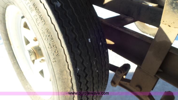 image for item K4512 2000 L&S Services TA500TK fuel trailer