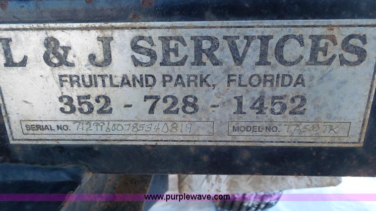 image for item K4512 2000 L&S Services TA500TK fuel trailer