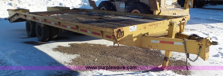 image for item K4515 1981 Towmaster equipment trailer
