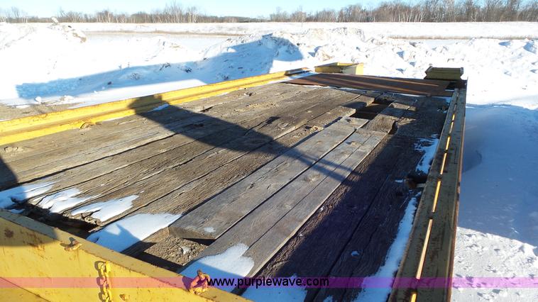 image for item K4515 1981 Towmaster equipment trailer