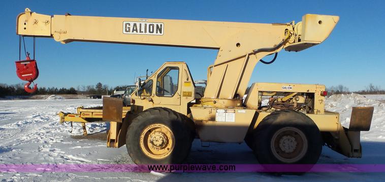image for item K4516 Galion Series A crane