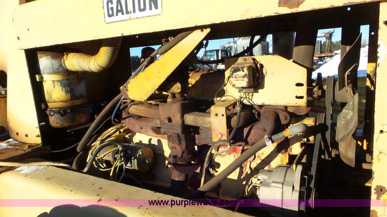 image for item K4516 Galion Series A crane