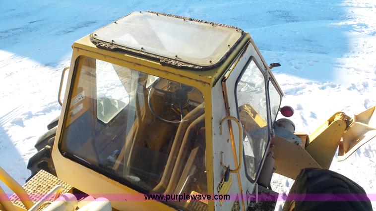 image for item K4516 Galion Series A crane