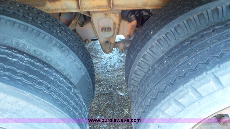 image for item K4517 1988 JD Bertolini BSF45S container trailer