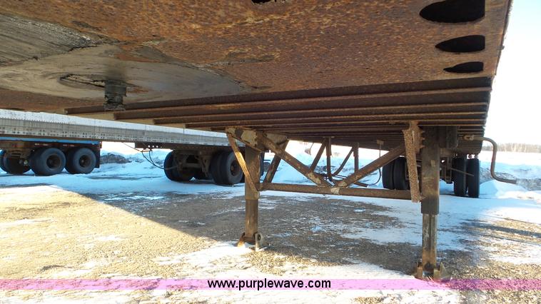 image for item K4519 1973 Fruehauf FB8-F2-45 dry van trailer