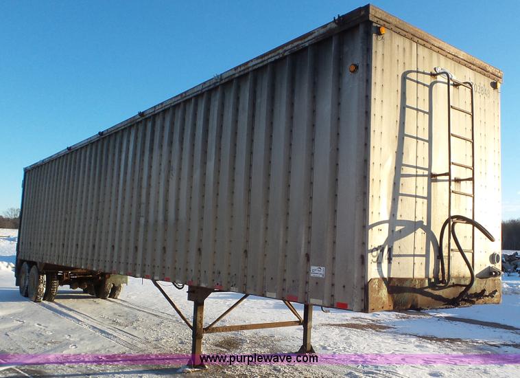 image for item K4520 1995 Peerless walking floor trailer