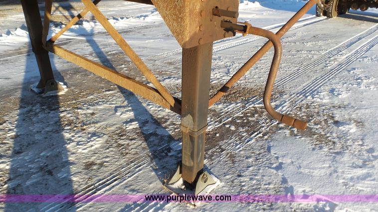 image for item K4520 1995 Peerless walking floor trailer