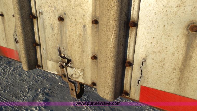 image for item K4520 1995 Peerless walking floor trailer