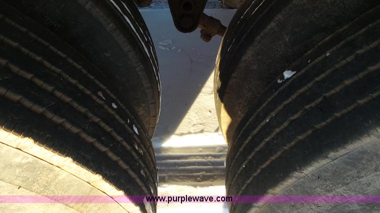 image for item K4520 1995 Peerless walking floor trailer