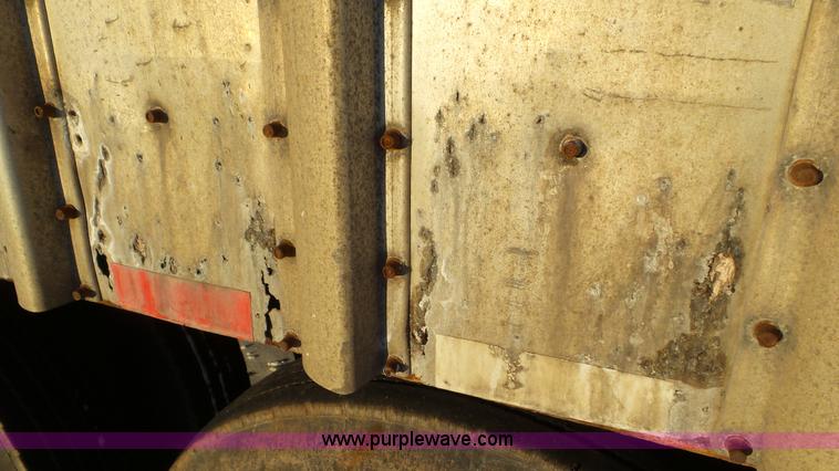 image for item K4520 1995 Peerless walking floor trailer