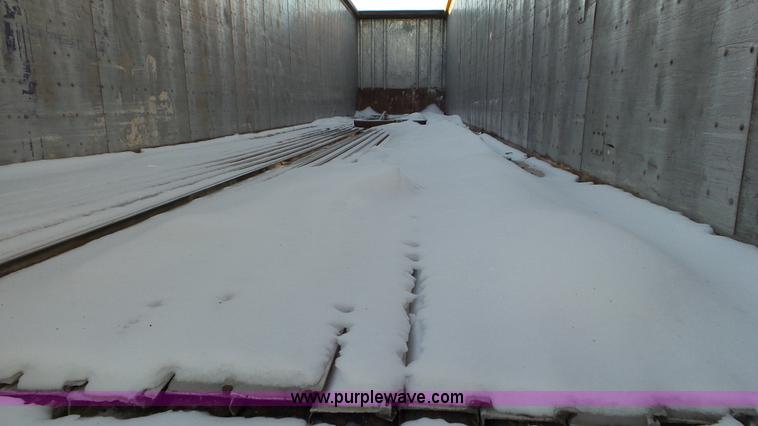 image for item K4520 1995 Peerless walking floor trailer