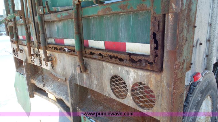 image for item K4520 1995 Peerless walking floor trailer