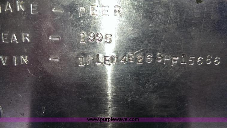 image for item K4520 1995 Peerless walking floor trailer