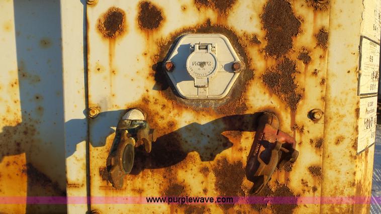 image for item K4522 1978 Budd dry van trailer