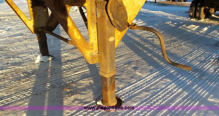 image for item K4522 1978 Budd dry van trailer