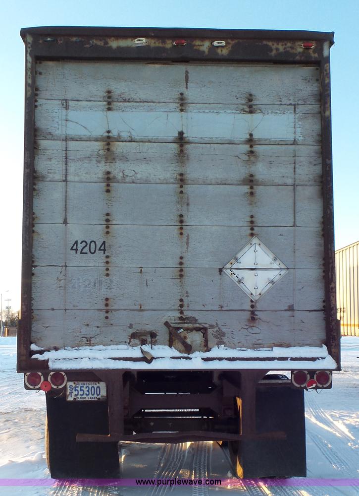 image for item K4523 1972 Fruehauf FG6-F2-40 dry van trailer