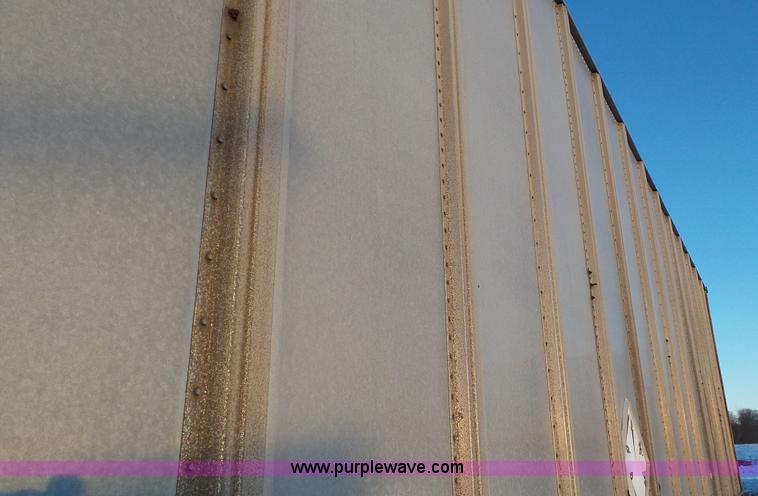 image for item K4523 1972 Fruehauf FG6-F2-40 dry van trailer