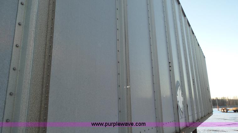 image for item K4523 1972 Fruehauf FG6-F2-40 dry van trailer