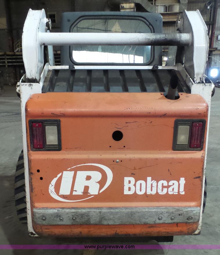 image for item K4537 2001 Bobcat 773 skid steer