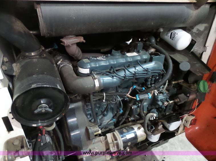 image for item K4537 2001 Bobcat 773 skid steer