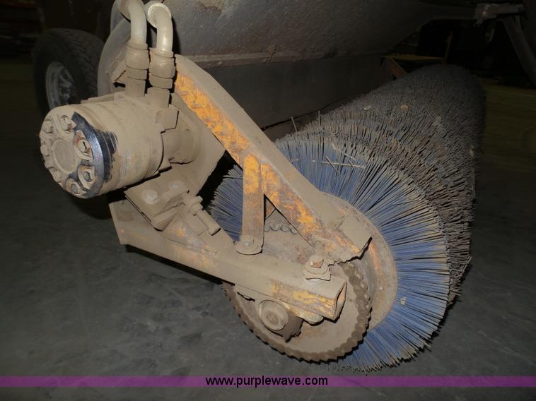 image for item K4539 Broce Broom HS broom