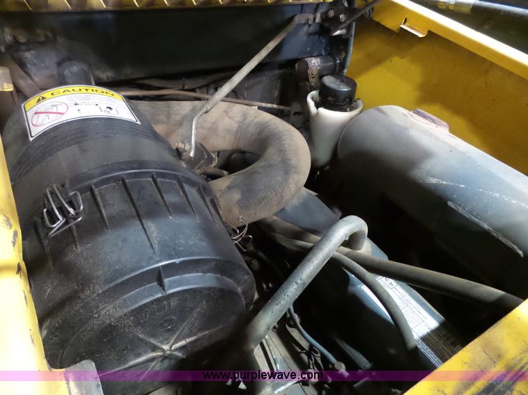 image for item K4540 2003 New Holland LS190 skid steer