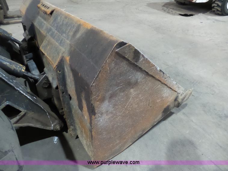 image for item K4540 2003 New Holland LS190 skid steer