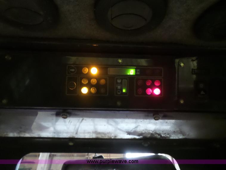 image for item K4540 2003 New Holland LS190 skid steer