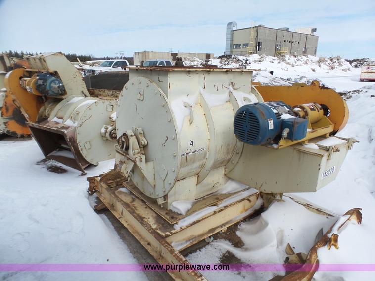 image for item K4550 (2) MEC air locks