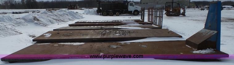 image for item K4561 Hook truck flatbed